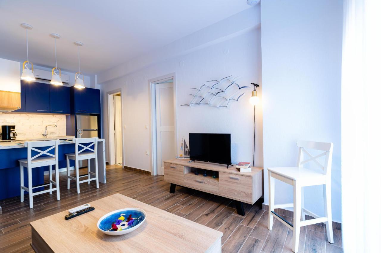 Appartamento Elvis Nest Nea Moudania Esterno foto