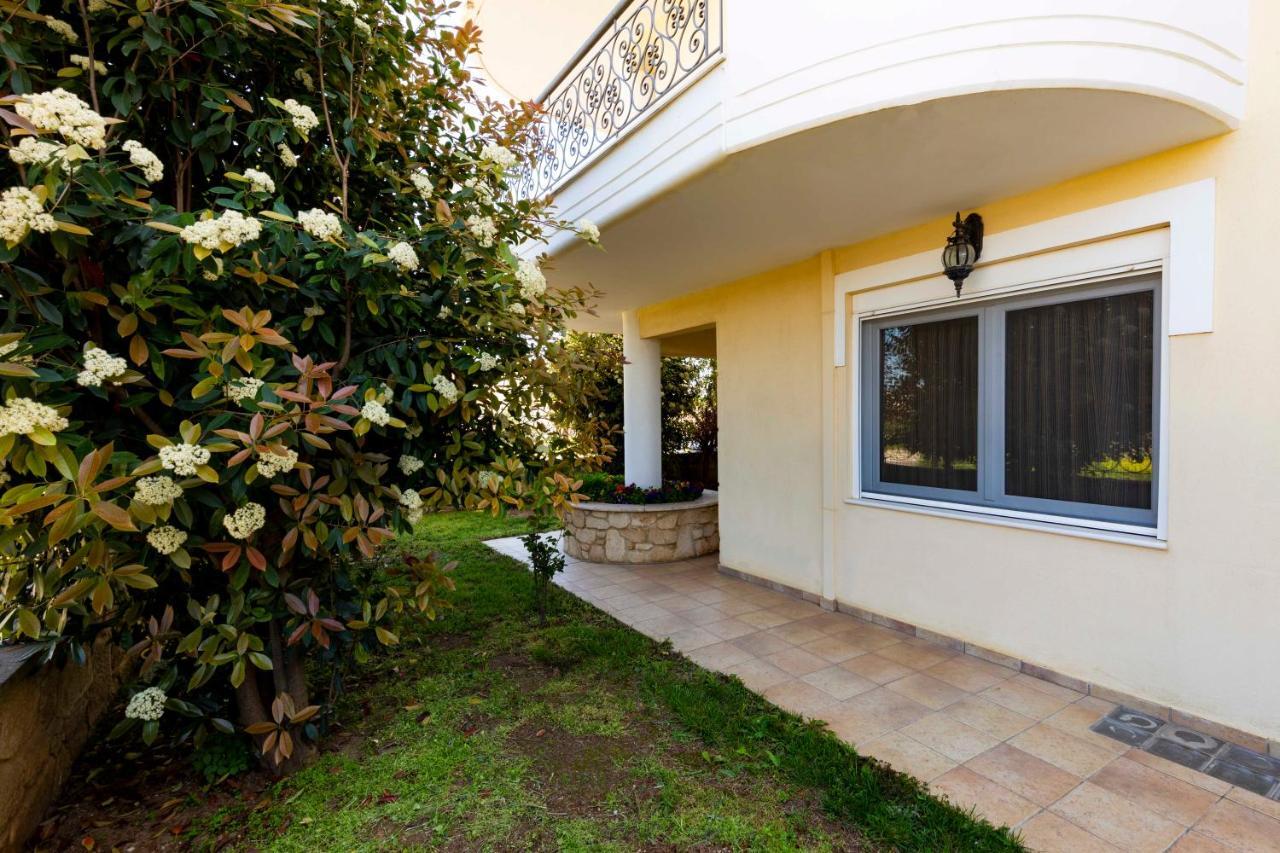 Appartamento Elvis Nest Nea Moudania Esterno foto